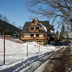 Udanypobyt Skocznia * Ζακοπάνε