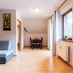 Udanypobyt Skocznia Апартаменты *